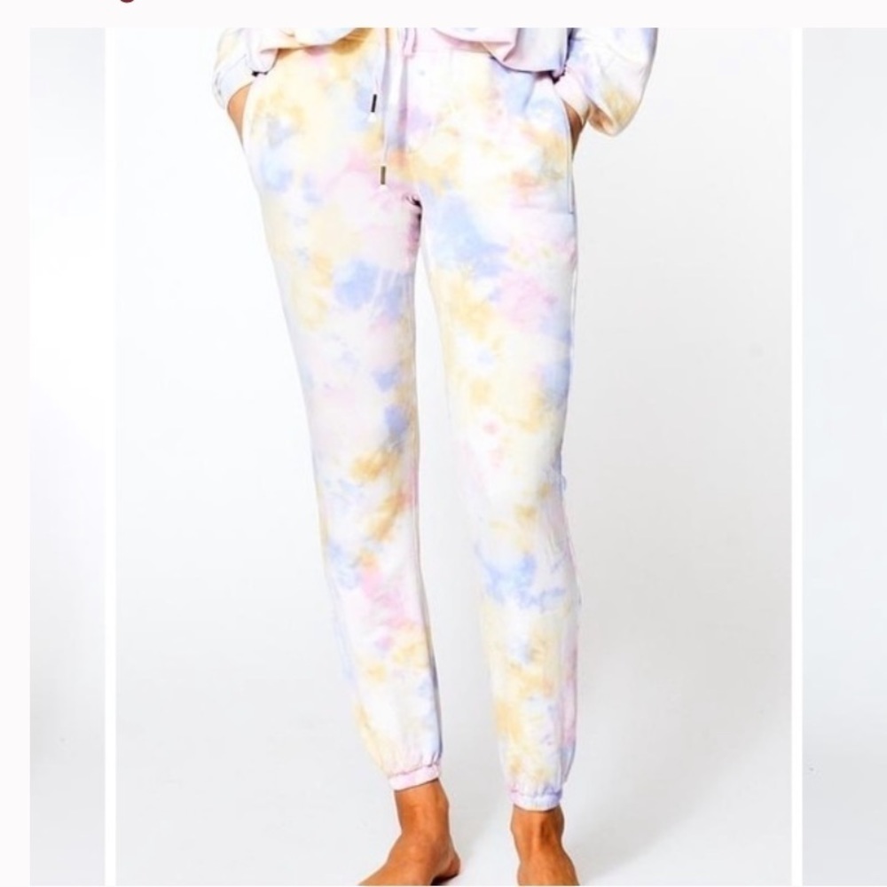 Young Fabulous & Broke weekender jogger Med.
